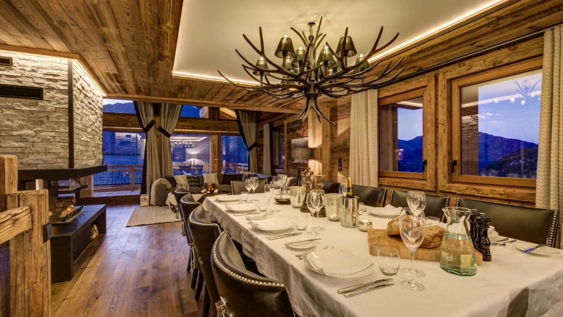 Velvet Peaks: Discover A Secret Chalet In Ischgl Apartment